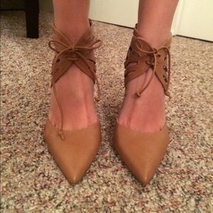 Super cute. I got them on here but couldn’t wear them.My loss your win